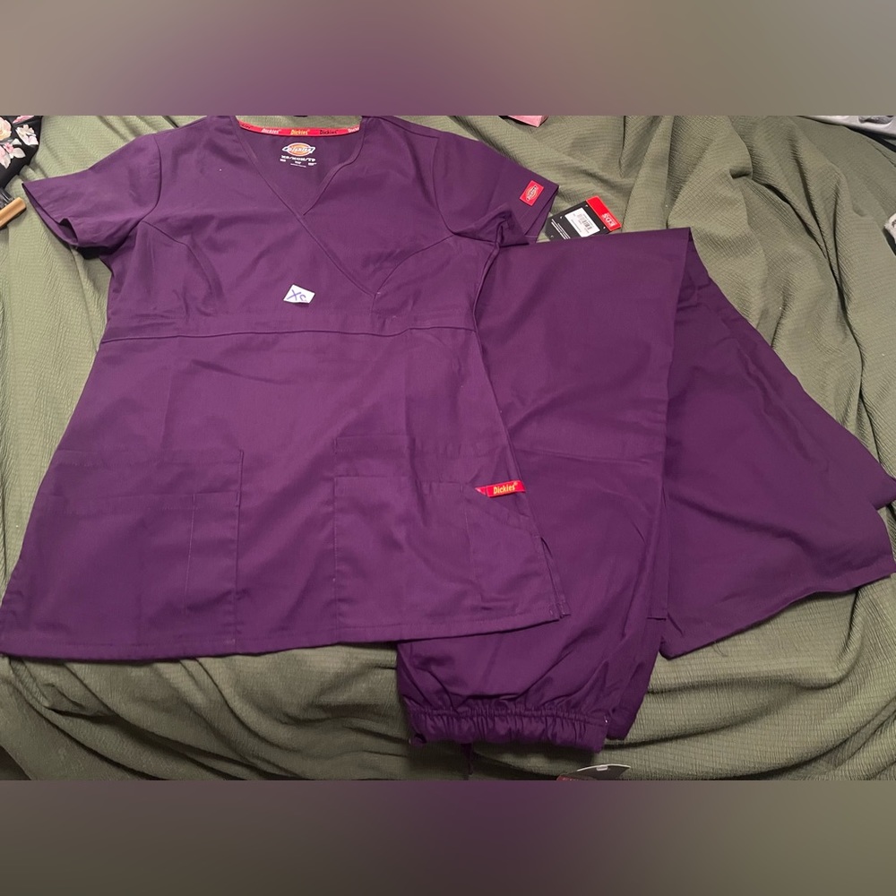 Dickies Purple Scrub Set